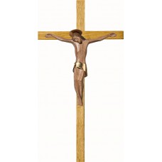 Cristo Roma con aureola en cruz de roble